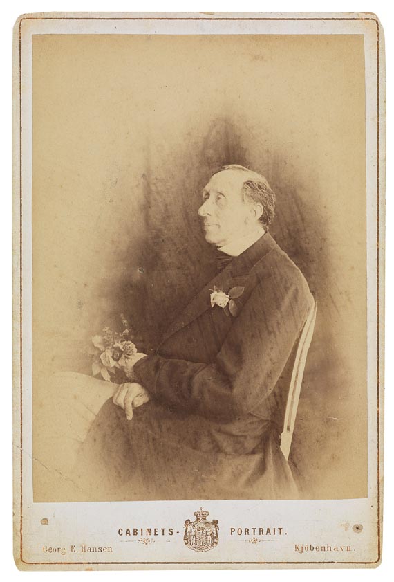 Hans Christian Andersen - Porträtphotographie mit Gedicht. Um 1870